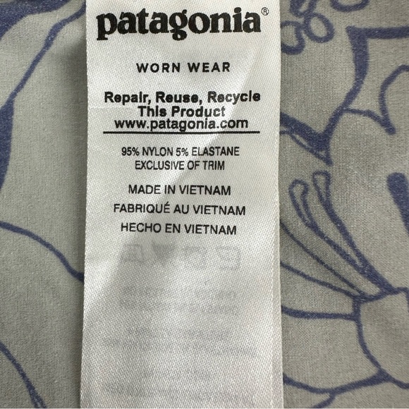 Patagonia Men’s size 32 Wavefarer Gray And Blue Floral Board Shorts - Picture 7 of 9